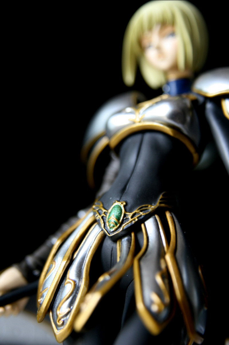 클레이모어 클레어 메가하우스 제 vs 리페인트 ver