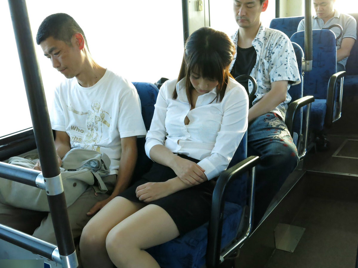 Незаметный Секс Стоя В Автобусе Китаец Фото